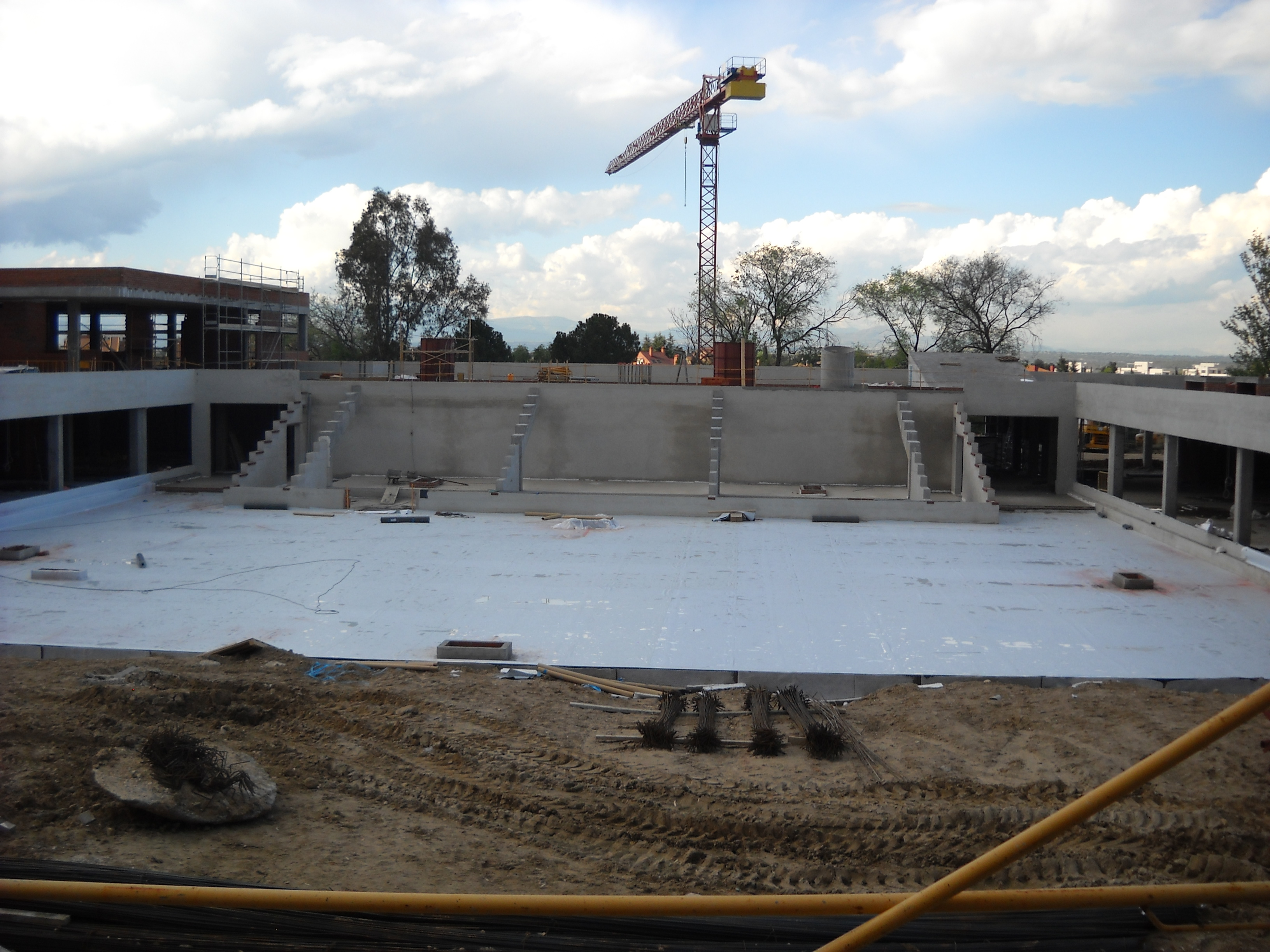 apacitada para lleva a cabo cualquier trabajo relacionado 
                                                    con obra nueva, obra civil, reformas en general 
                                                    y rehabilitación de edificios